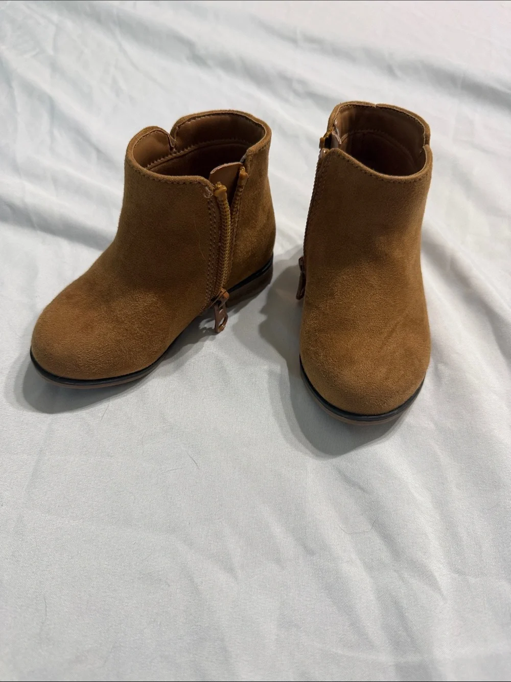 Cat & Jack Kids Tan Suede Zip Ankle Boots